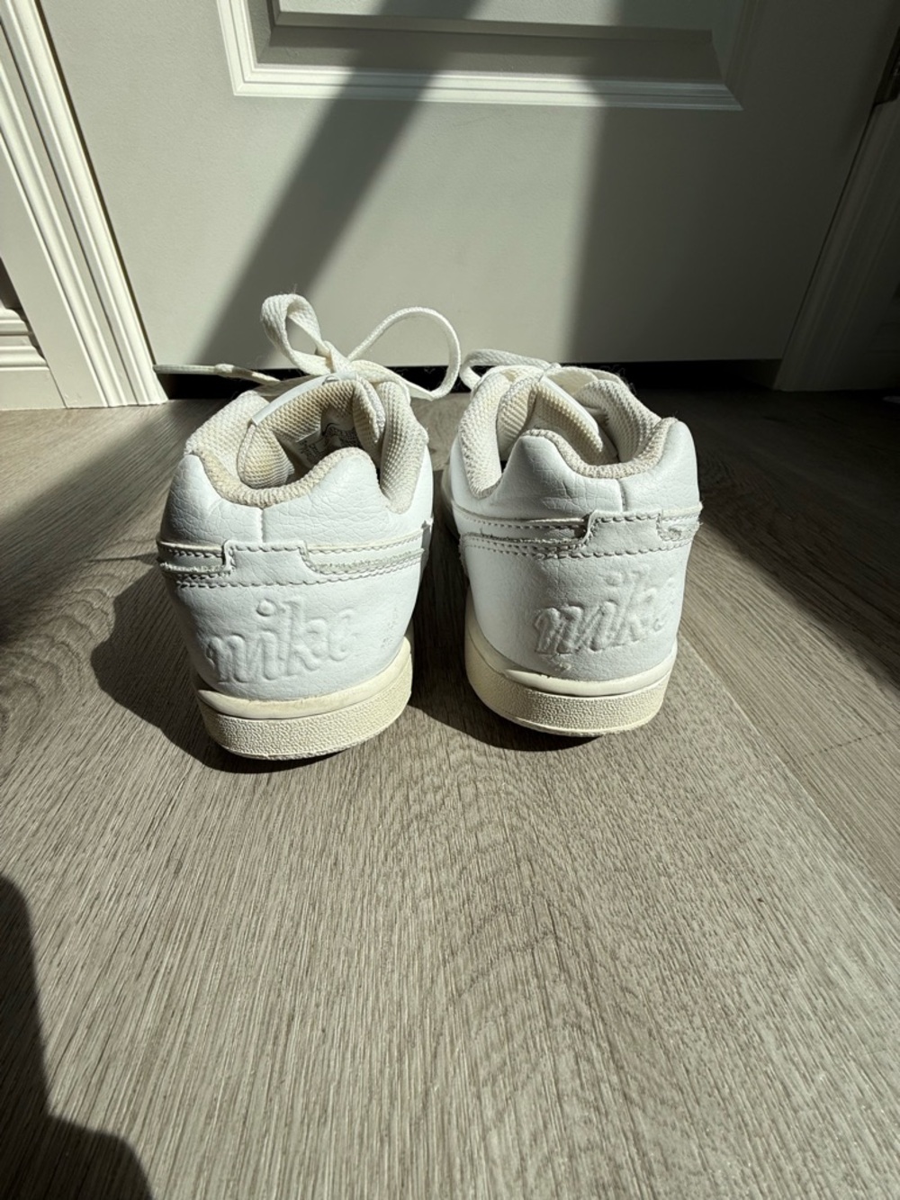 Nike White Low-Top Mesh Sneakers - Picture 8 of 11